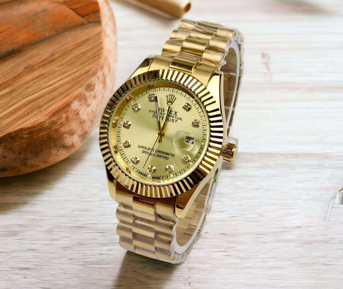 Luxury Day-date Quartz Watch โ Precision Timekeeping With Diamond Hour Markers & Premium Gift Box